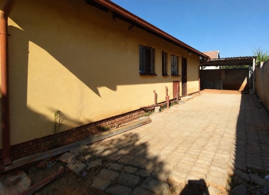 3 Bedroom Property for Sale in Tlhabane West North West